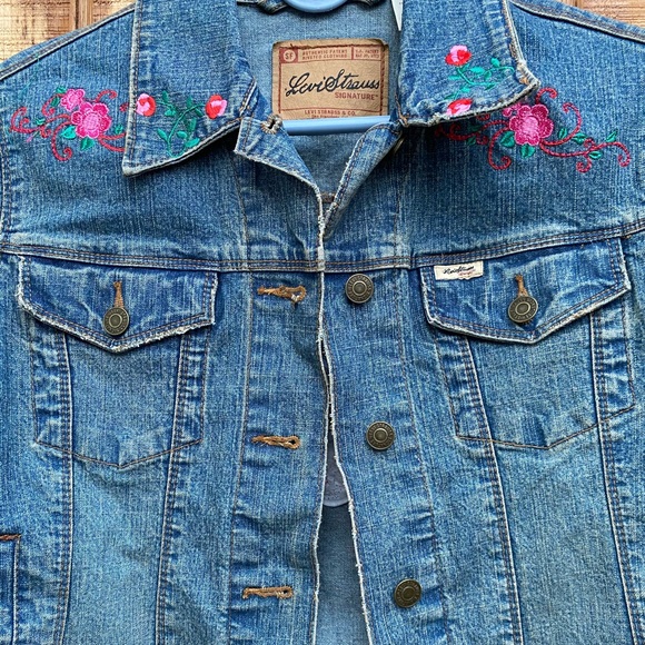 LeviStrauss signature denim embroidered jacket - Picture 5 of 8